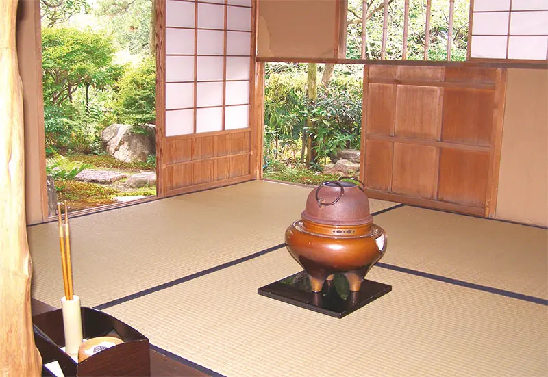 鶯宿亭 茶釜
